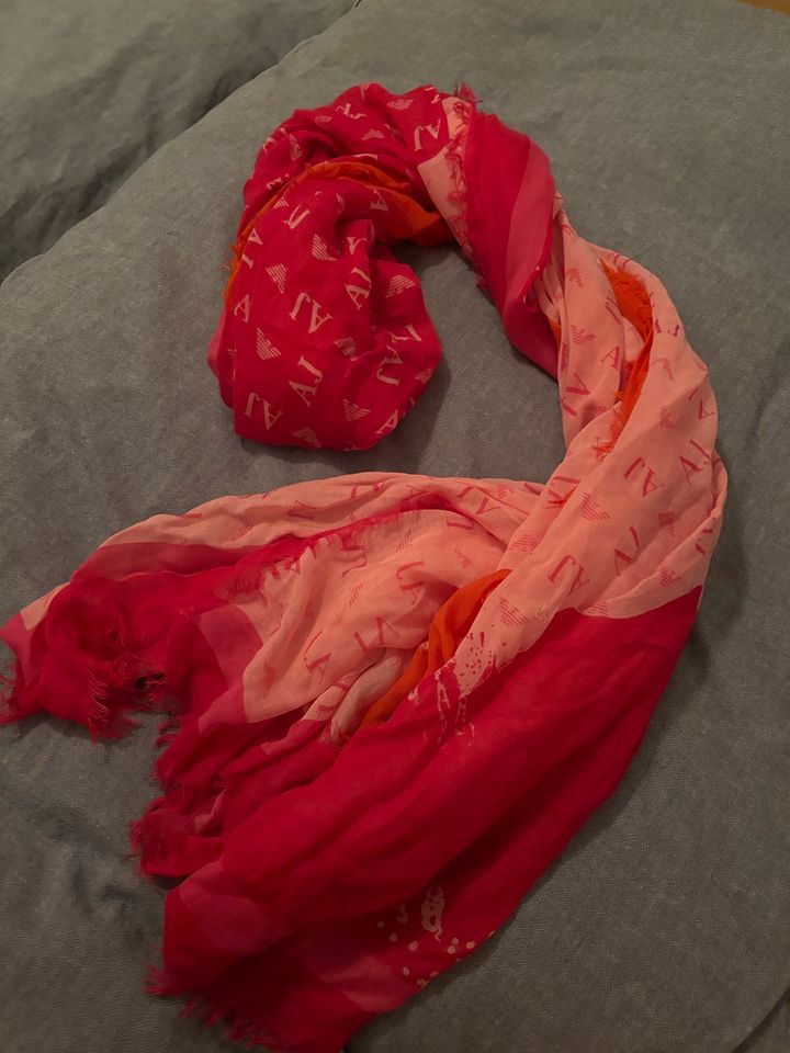Neu Armani Jeans Schal, Tuch mit Fransen, pink, rosa, orange in Herrsching
