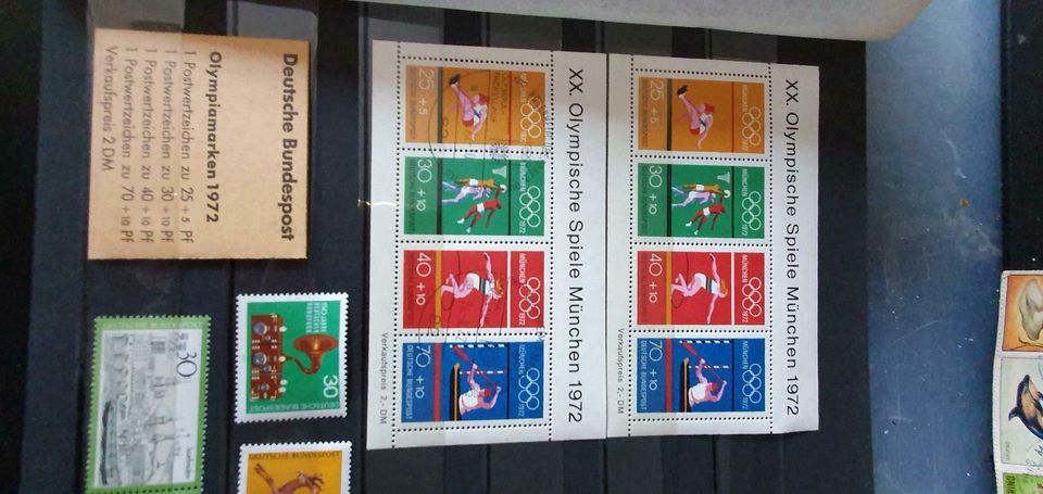 Briefmarken Sondermarken Sammlung 70er und 80er Jahre Philatelist in Rosenheim