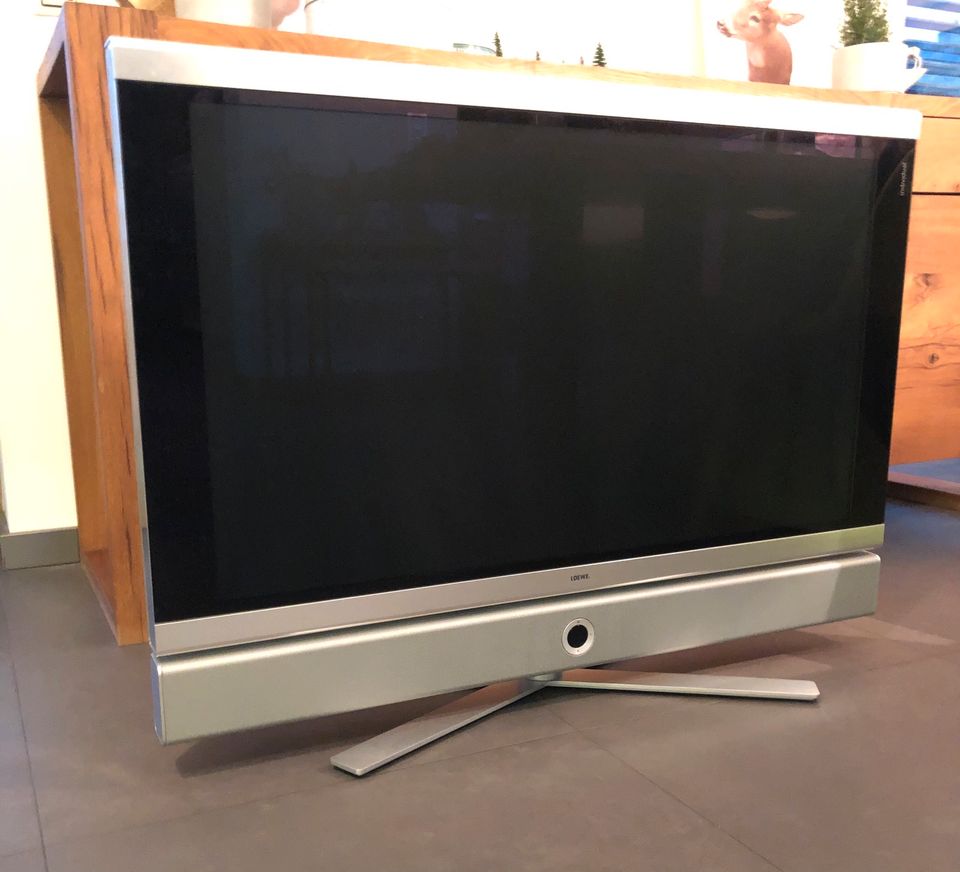 Defekt Loewe Individual 40 S DR+ LCD Fernseh 40 Zoll mit Soundbar in Friedelsheim