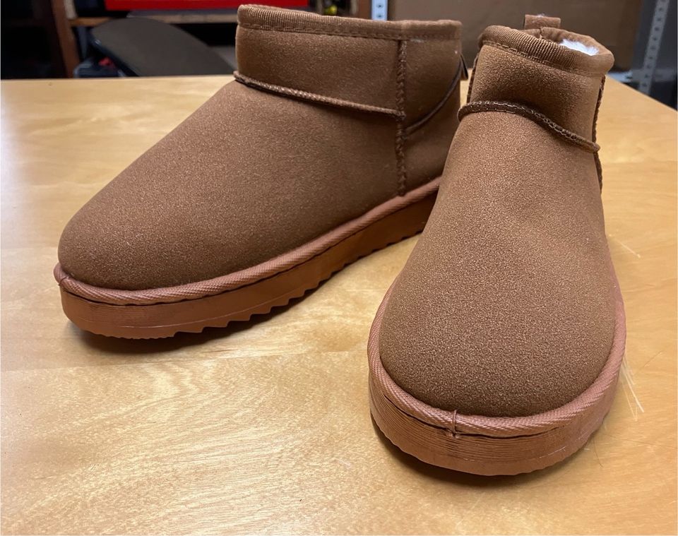 Wolkis Damenschuhe / optisch wie UGGs, aber vegan NEU in Hamburg