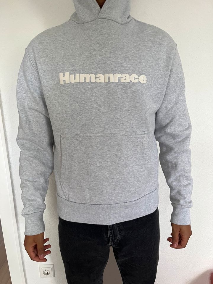 Adidas Humanrace Hoodie in Hamburg