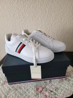 Tommy Hilfiger Sneakers weiß. Gr.38 Neu ! Lübeck - St. Lorenz Nord Vorschau