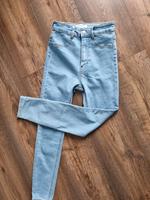 hellblaue skinny Jeans von Pull&Bear Hessen - Hünstetten Vorschau