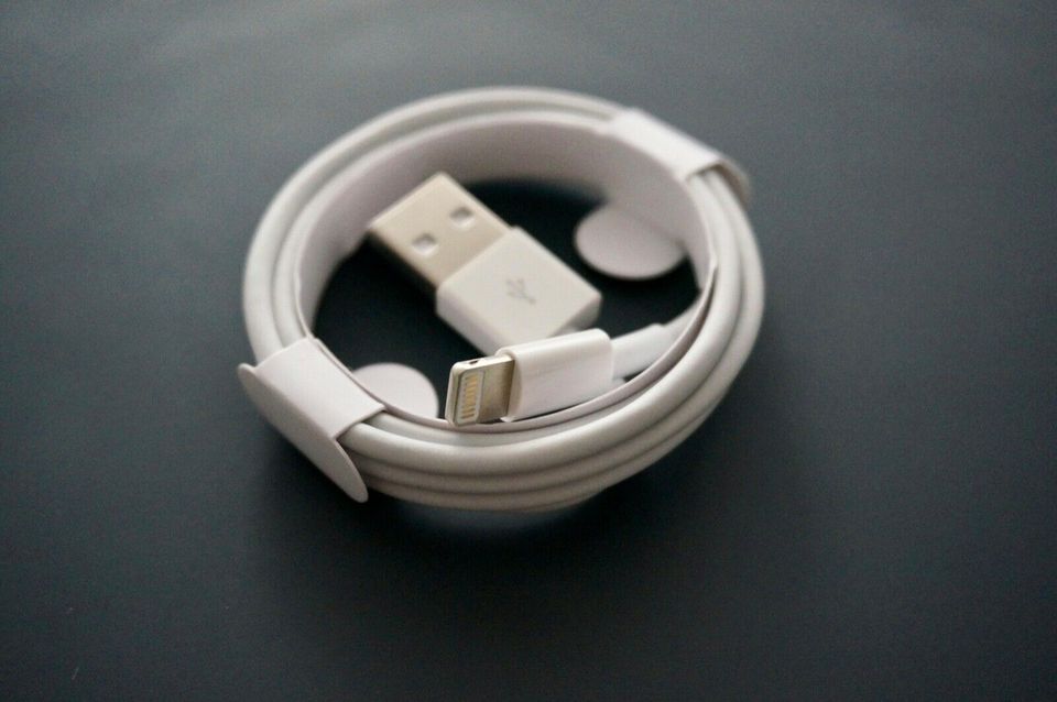 iPhone Ladekabel Lightning USB Kabel 1m 5 6 7 8 X XS XR 11 12 Pro in Göppingen