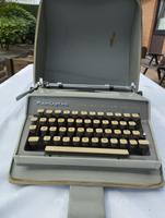 Reiseschreibmaschine Remington "Travel - Riter De Luxe" Niedersachsen - Delmenhorst Vorschau
