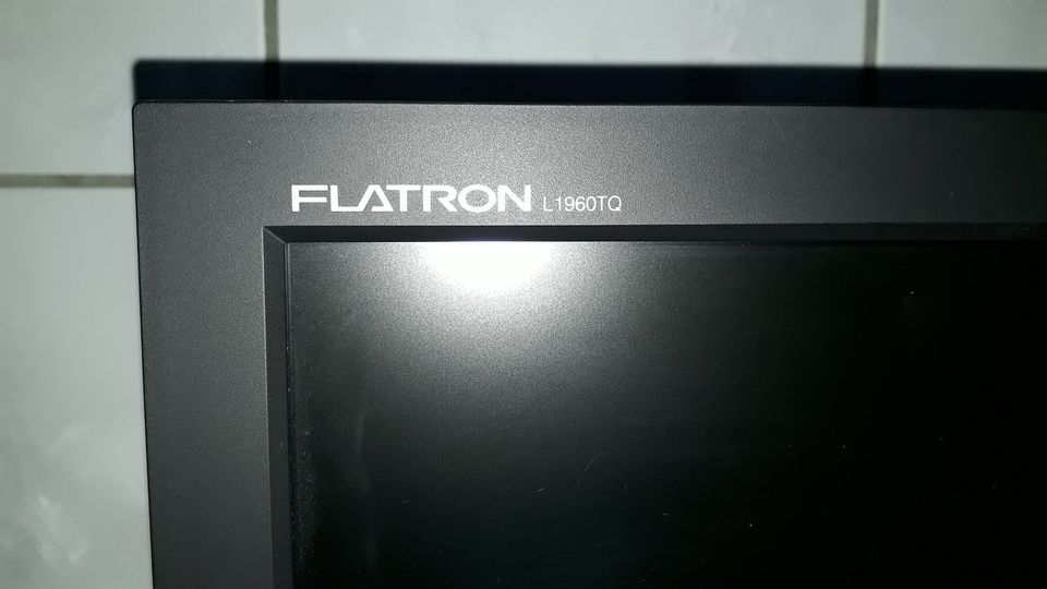 Monitor LG 19 Zoll Bildschirm 4:3 - LG Flatron L1960TQ in Berlin