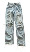 H&M Divided Jeans Gr. 34,  mit Löchern usedlook hellblau Girl Saarland - St. Ingbert Vorschau