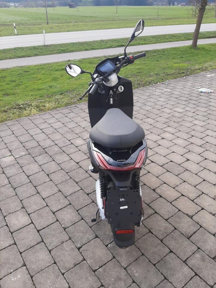 Piaggio One Elektro Roller Neufahrzeug verfügbar. Aktion in Petting