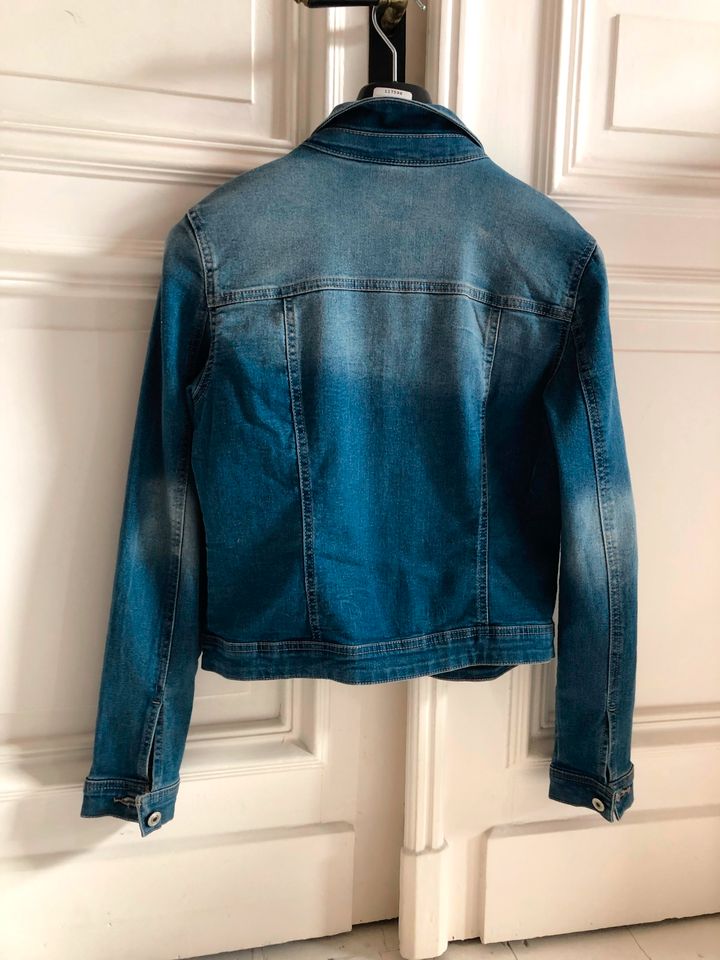 Jeansjacke Only Gr.38 in Düsseldorf