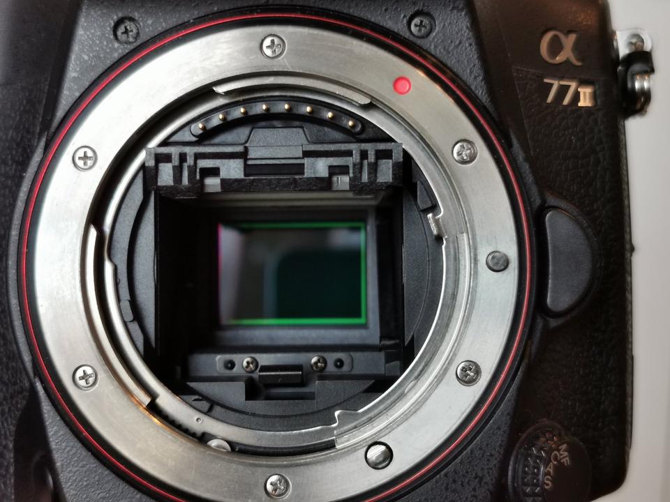 Sony Alpha 77 II (ILCA-77M2) DSLR, 16-50 f2.8, 70-300 f4-5.6 in Geilenkirchen