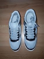 Ser schöne Damen Sneaker Grösse 42 nagelneu Duisburg - Meiderich/Beeck Vorschau