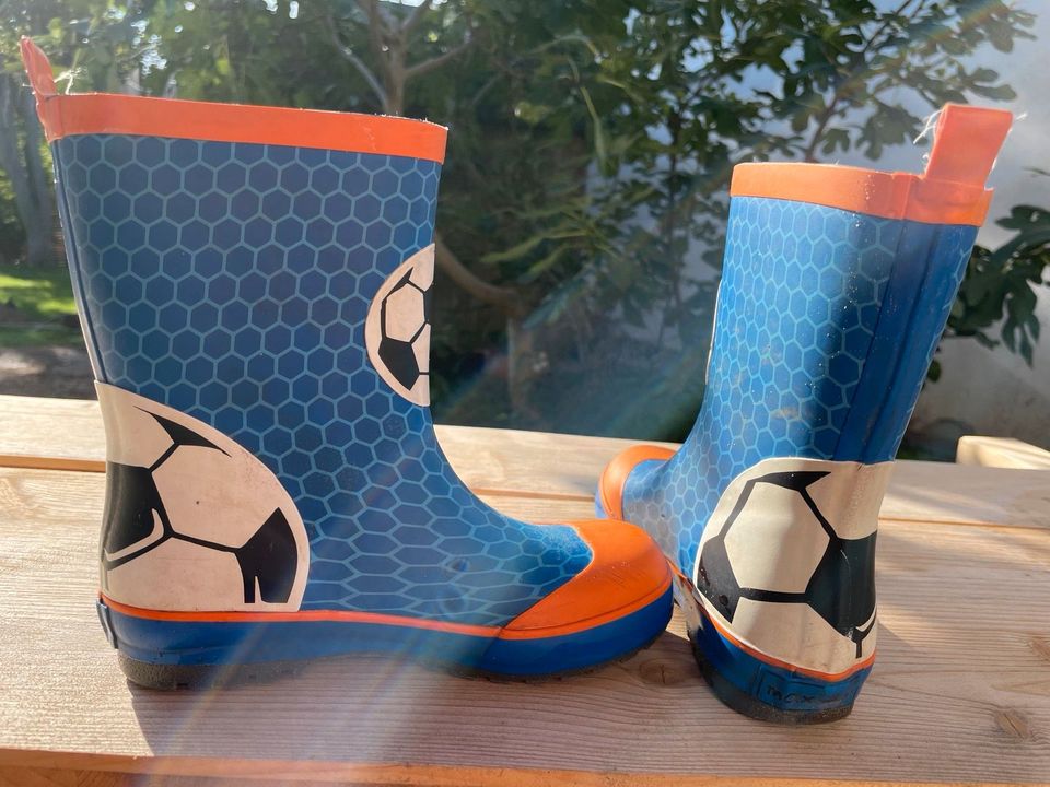 Kinder Gummistiefel / Regenstiefel Fußball von maximo, Gr. 30 in Linkenheim-Hochstetten