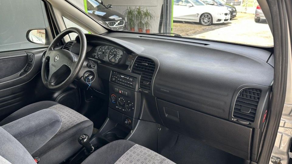 Opel Zafira A Comfort*Klima*Ahk*E-Fenster*7-Sitzer* in Mönchengladbach