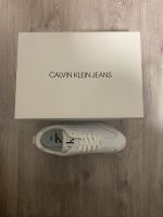 Nagelneue Calvin Klein Turnschuhe in weiß mit Karton Altona - Hamburg Lurup Vorschau