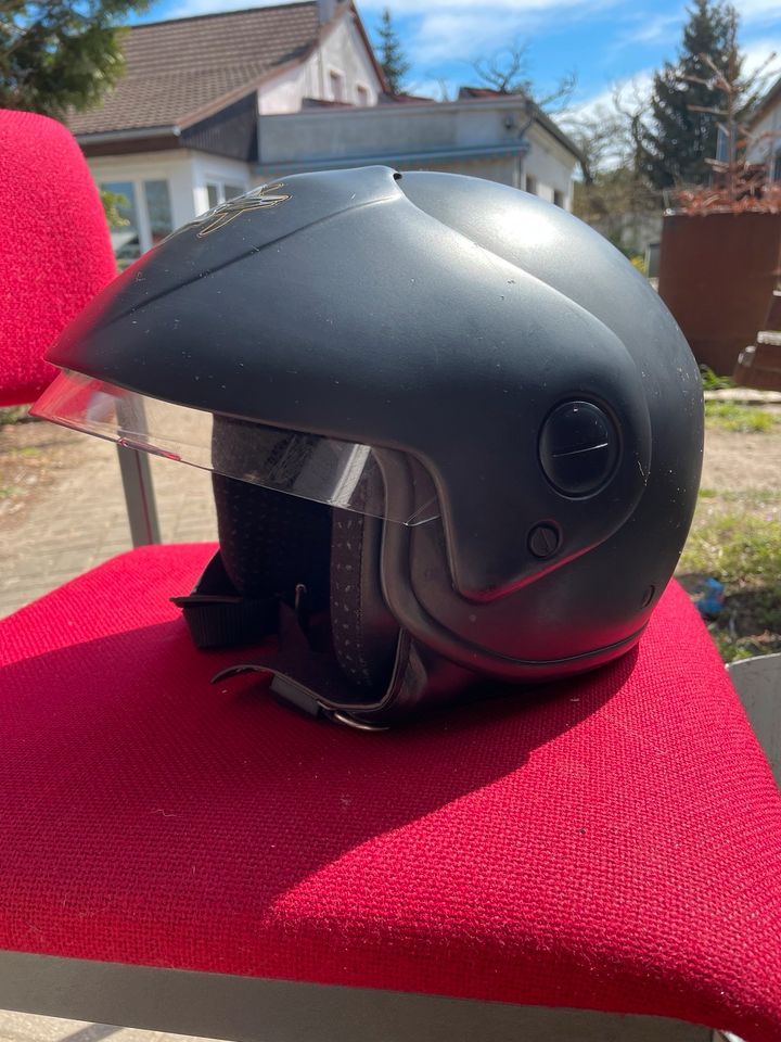 Helm von IXS in Kemberg