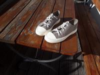 Khaki creme Chucks von H&M 38 sneakers Baden-Württemberg - Bitz Vorschau