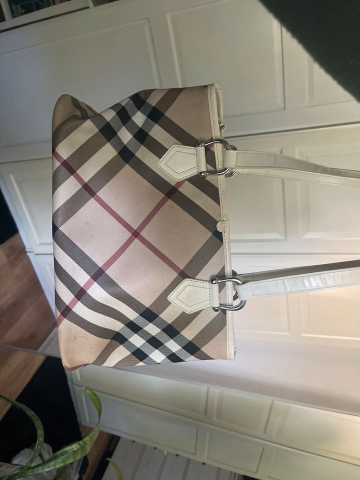 Original Burberry -Vintage Handtasche in Berlin