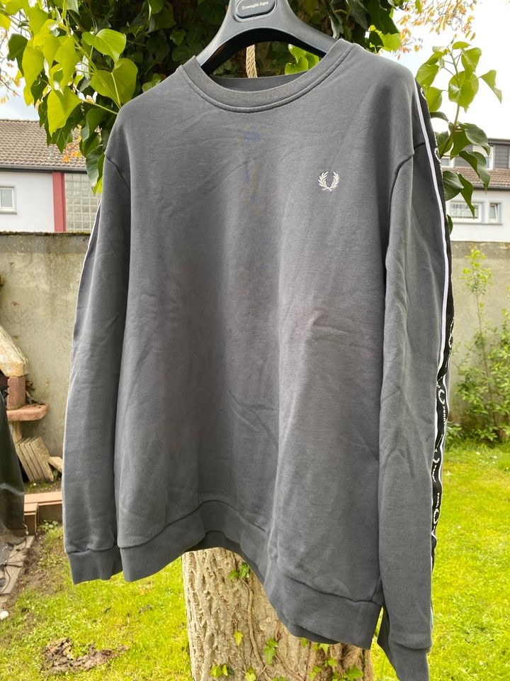 Fred Perry Sweatshirt Gr. XXL Sweat Shirt Np. 149,- 2 x getragen in Neukirchen-Vluyn