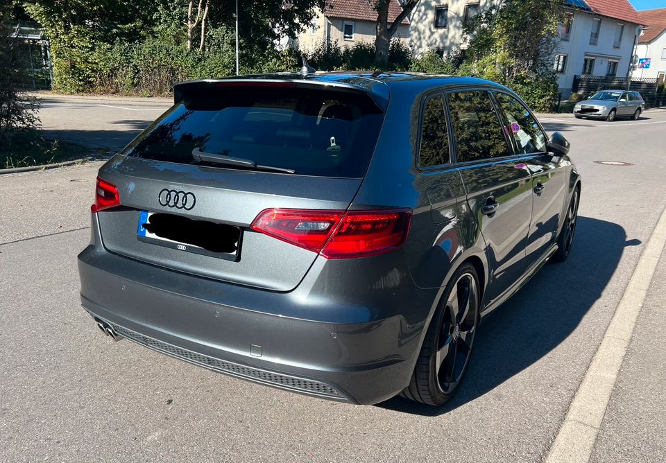 Audi A3 2.0 TDI quattro S line Parksensor Navi Tempomat S-Heft in Bad Saulgau