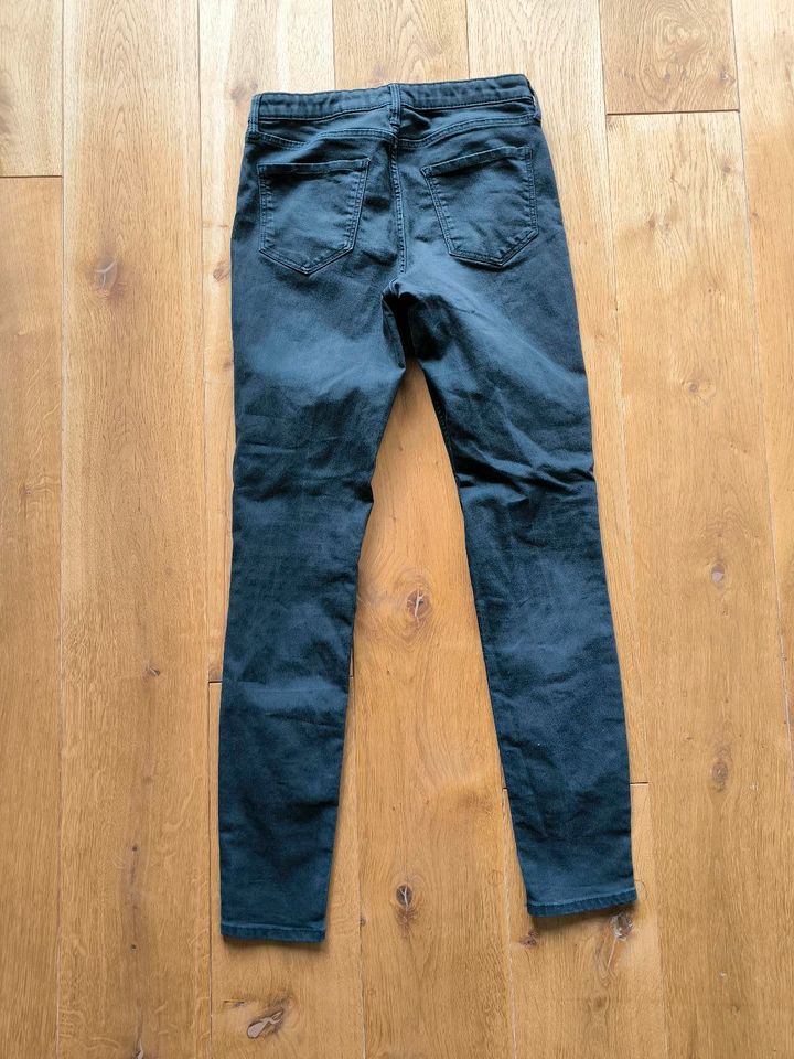 Hose Jeans Mädchen 152 schwarz H&M top in Mannheim