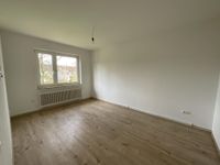 Vollsanierte 2-Zimmer-Wohnung mit Dusche in Wilhelmshaven City zu sofort! Niedersachsen - Wilhelmshaven Vorschau