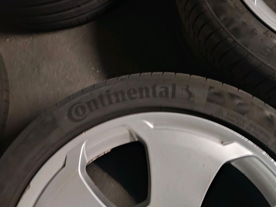 4x Continental 225/ 45 R 17 91Y Sommerreifen plus Audi Alufelgen in Laatzen