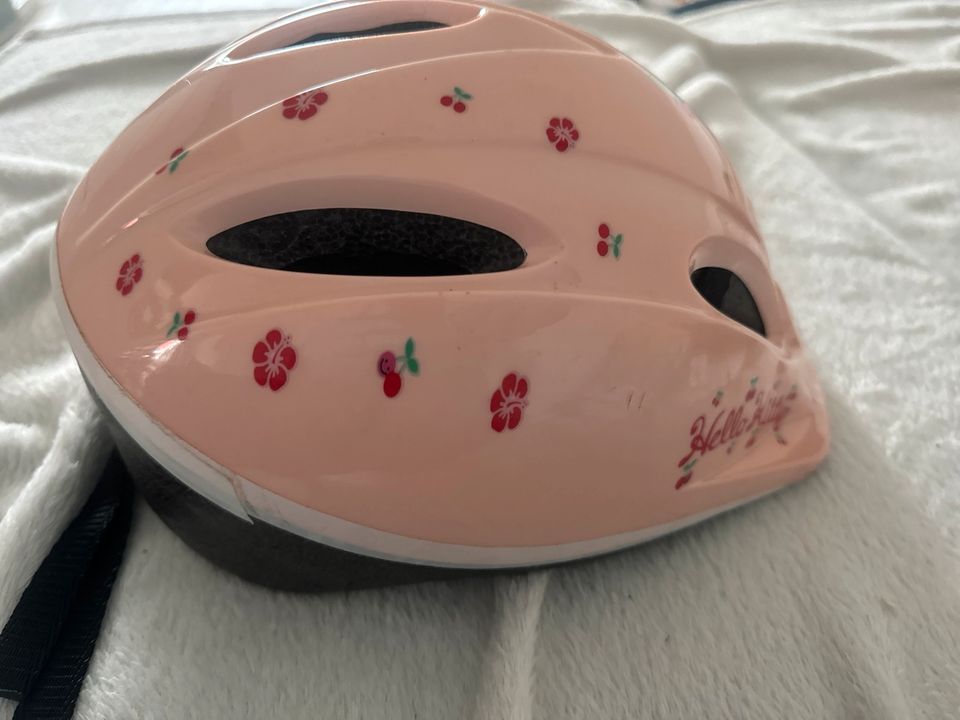 Fahrradhelm Hello Kitty in Kiel