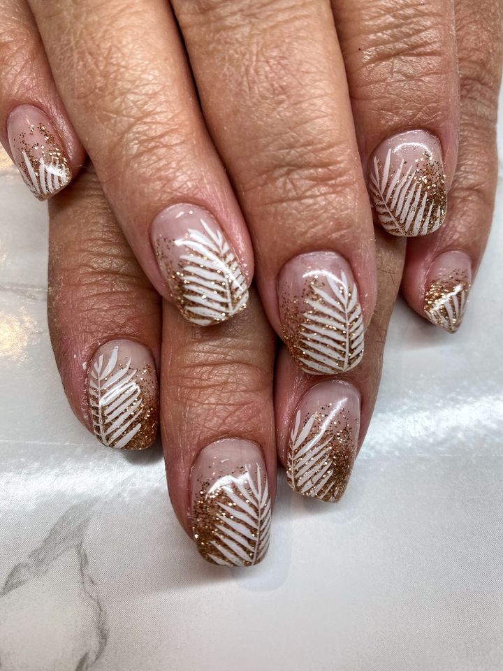 Nageldesign Nagelstudio Gellack Shellack Gelnägel Nägel in Liederbach