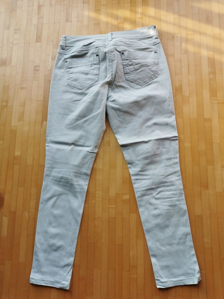 helle (leicht mintfarbene) Jeans von Promod, Größe 36 in Abensberg