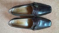 Halbschuhe/ Pumps Gr. 38 von Piazza donna, guter Zustand, vintage Sachsen - Niederwiesa Vorschau