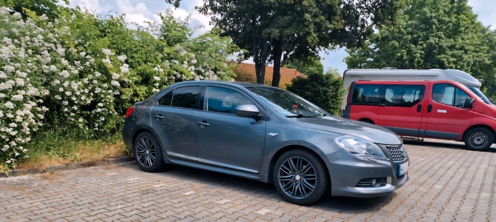 Abbildung des Autos Suzuki Kizashi 2.4 SPORT…