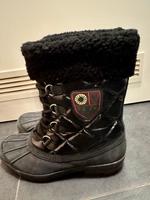 UGG Boots schwarz zu verkaufen Düsseldorf - Bilk Vorschau