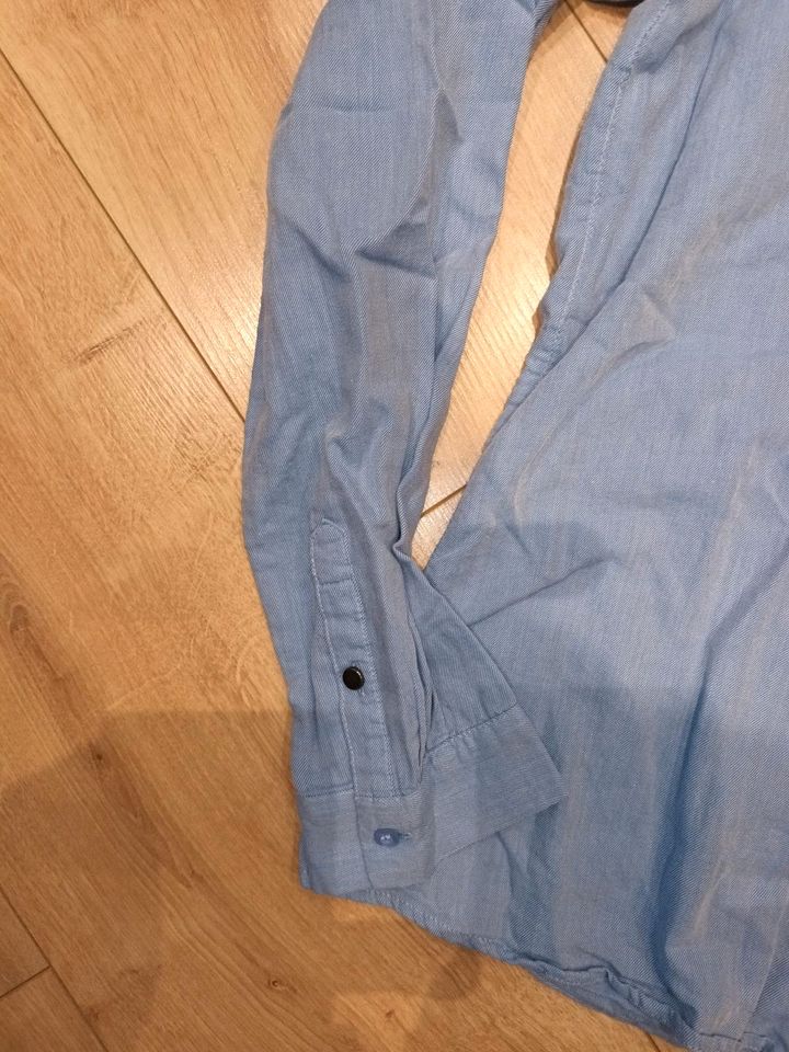 hellblaue Bluse / Hemd  von S.Oliver mit Langarm Größe 40/ L in Welver