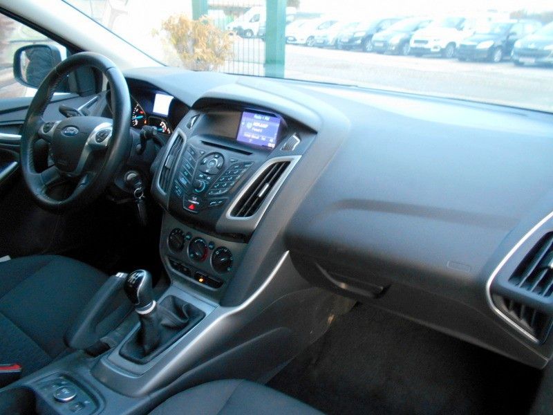 Ford Focus Turnier 1.0 SYNC Edition NAVI/PDC in Markranstädt