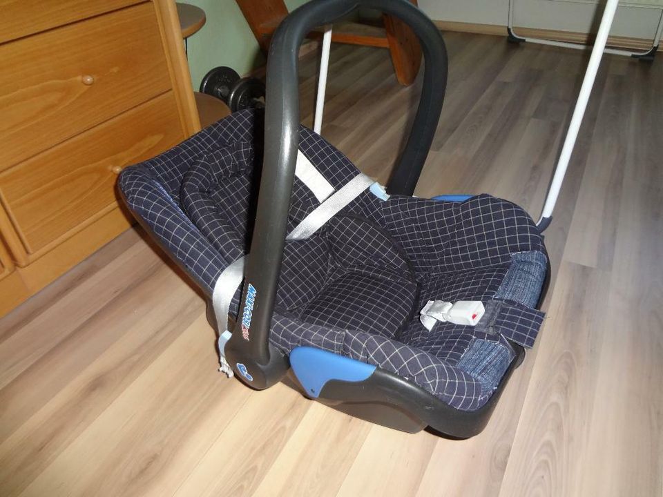 Maxi Cosi Babyschale in Rostock