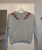 Grauer Pullover mit Rosen von H&M Brandenburg - Zehdenick Vorschau