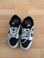 Nike dunks neon grün, hellgrau schwarz Nordrhein-Westfalen - Soest Vorschau