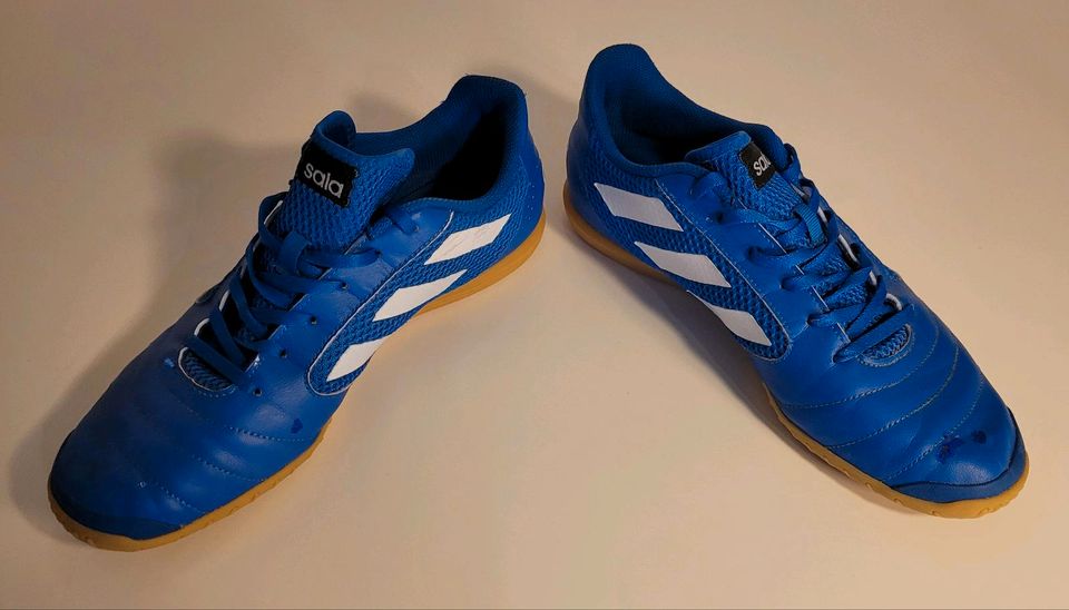 Adidas Sportschuhe blau in Flensburg