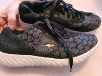 Turnschuhe Hallenschuhe Kangaroos Gr 35, sehr gut erhalten Stuttgart - Stammheim Vorschau