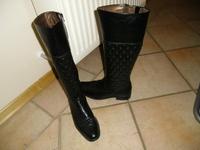 Tolle schwarze PETER KAISER Stiefel im eleganten Design Gr. 41 Hessen - Biebergemünd Vorschau