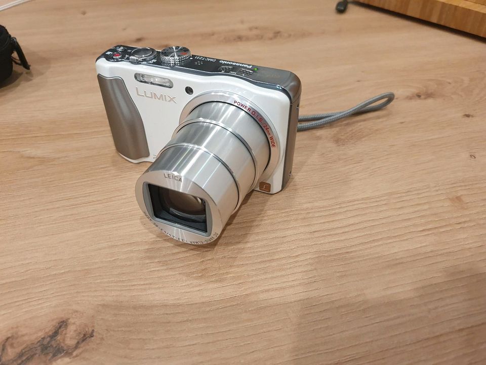 Digitalkamera Panasonic DMC- TZ31, 20x opt. Zoom, weiß in Hagen am Teutoburger Wald