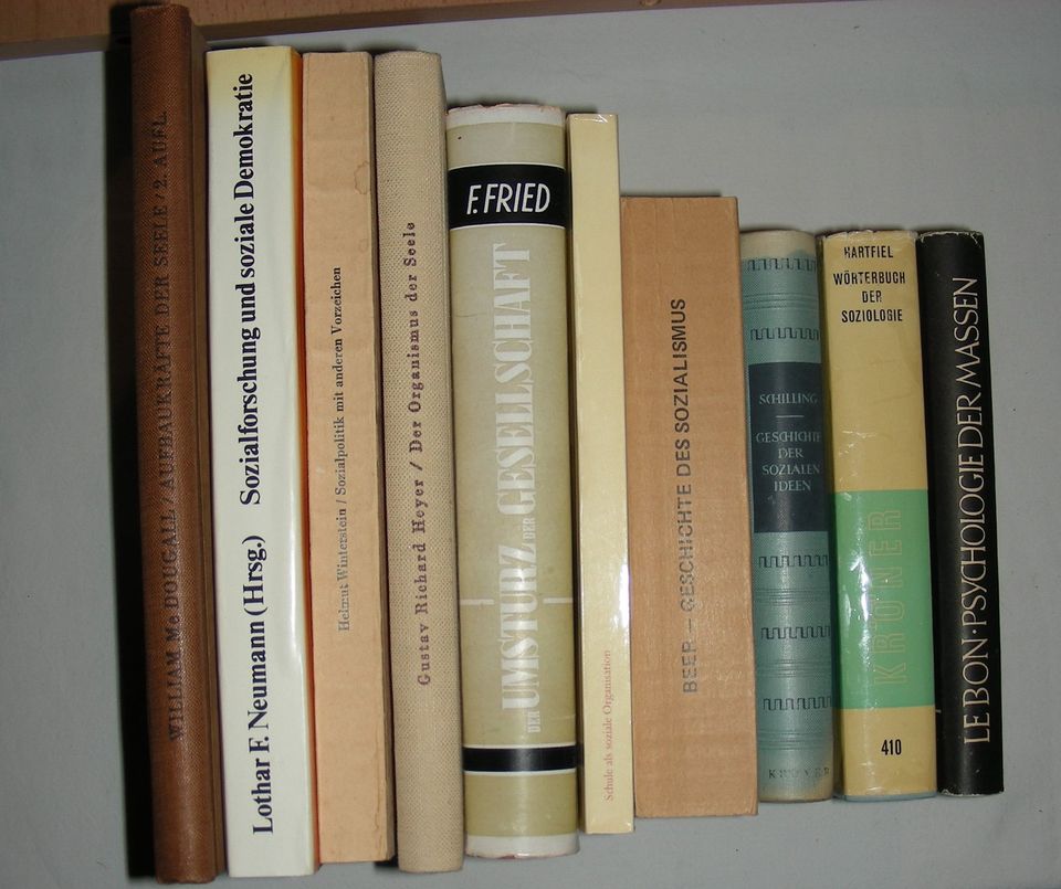 Bücherkiste 9 Bücher Soziologie, Psychologie..1947-50-51-........ in Bergisch Gladbach