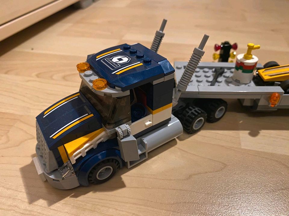 Lego city LKW mit Dragster transporter 60151 in Friedberg