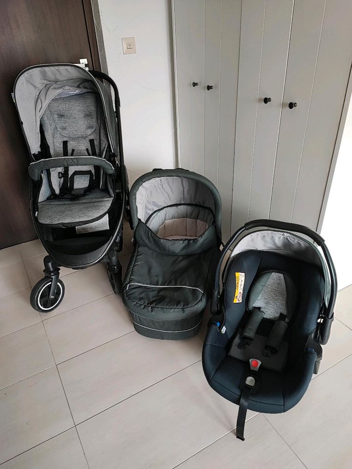 Hauck Kinderwagen 3 in 1 mit Zubehör in Gaildorf