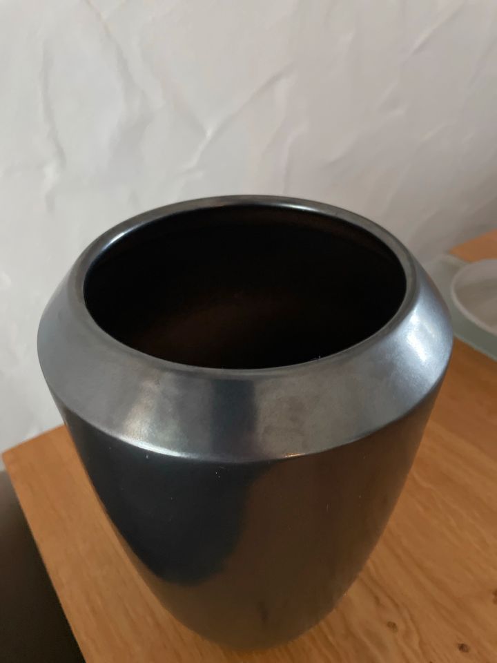 Edle neue Vase Tischvase anthrazit  schwarz 28cm in Schmelz