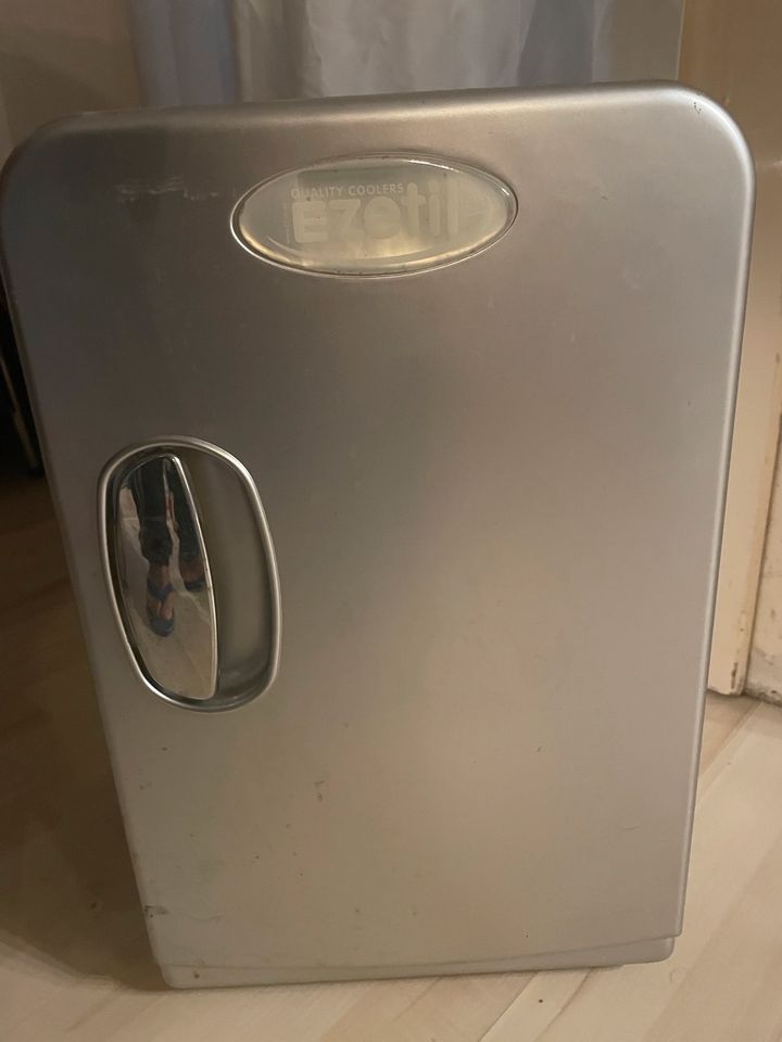 Möbil Kühlschrank und warm und kalt dual System in Stuttgart - Feuerbach |  eBay Kleinanzeigen ist jetzt Kleinanzeigen
