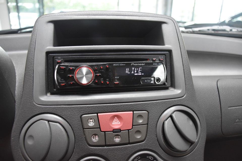 Fiat Panda 1.2 8V Dynamic Klimaanlage ZV Allwetter in Heiligenhaus