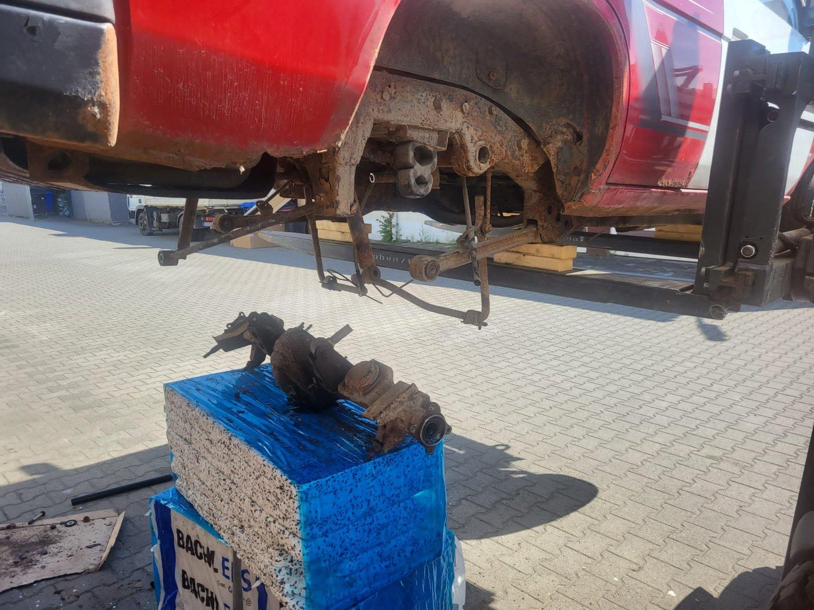 Abbildung des Autos Nissan Terrano 1 Schlach…