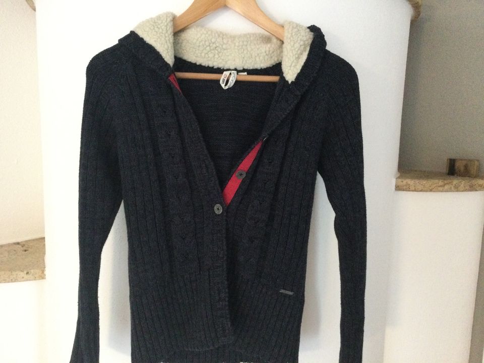 Strickjacke von Garcia in dunkelgrau Gr. 164/170 in Kr. Altötting - Perach  | eBay Kleinanzeigen ist jetzt Kleinanzeigen