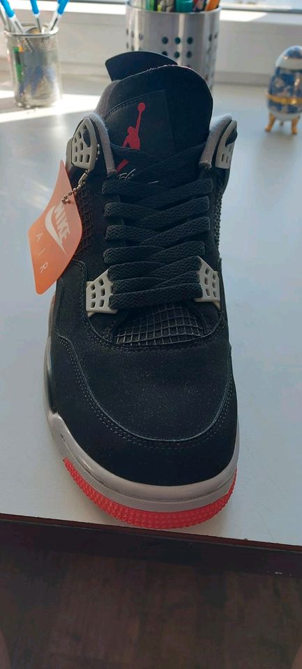 Jordan 4 retro bred in Schöppenstedt